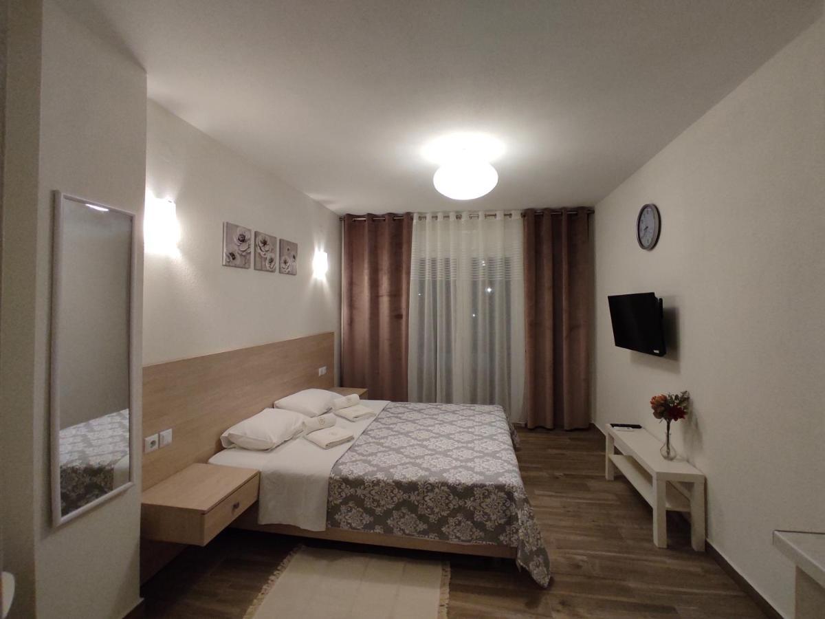 Royals Apartments Nikiti  Exteriér fotografie